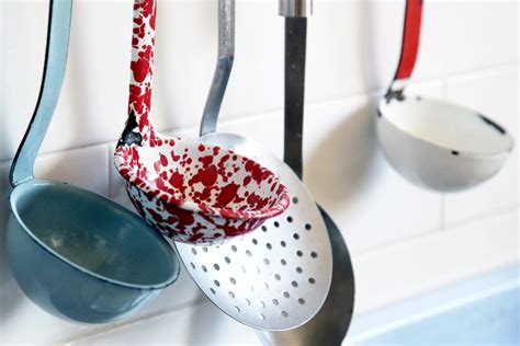 Ladle Types (Which To Have In Your Kitchen) .